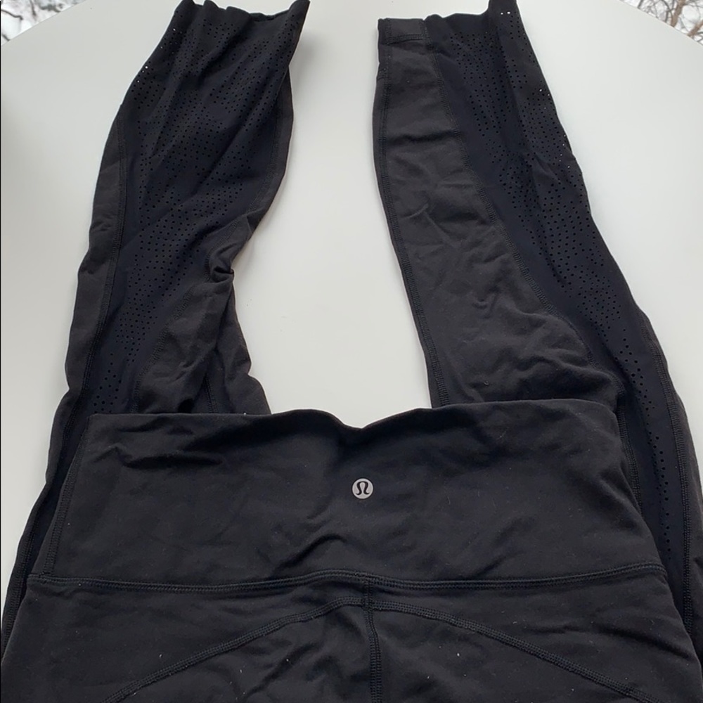 Lululemon leggings w cute side details